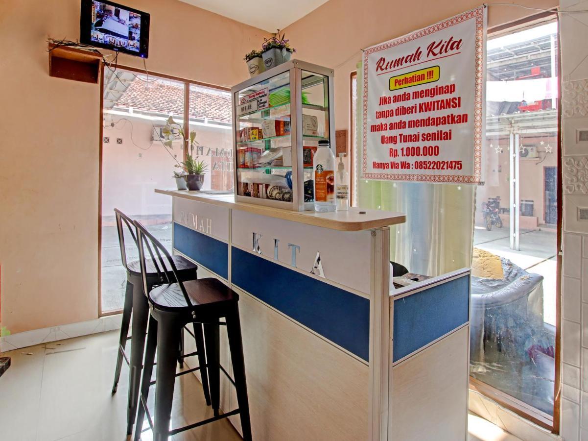 Oyo 91490 Hotel Rumah Kita Cirebon Esterno foto