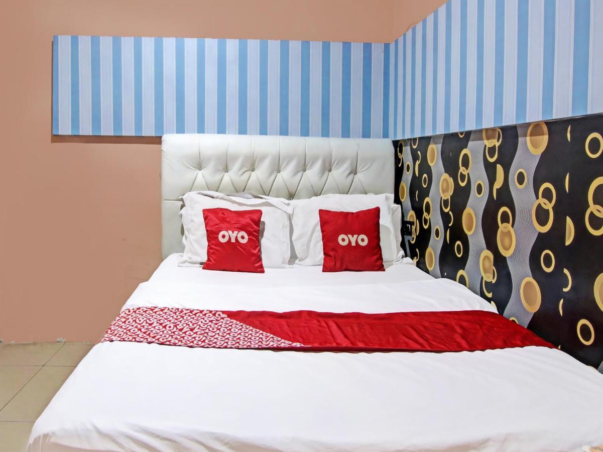 Oyo 91490 Hotel Rumah Kita Cirebon Esterno foto